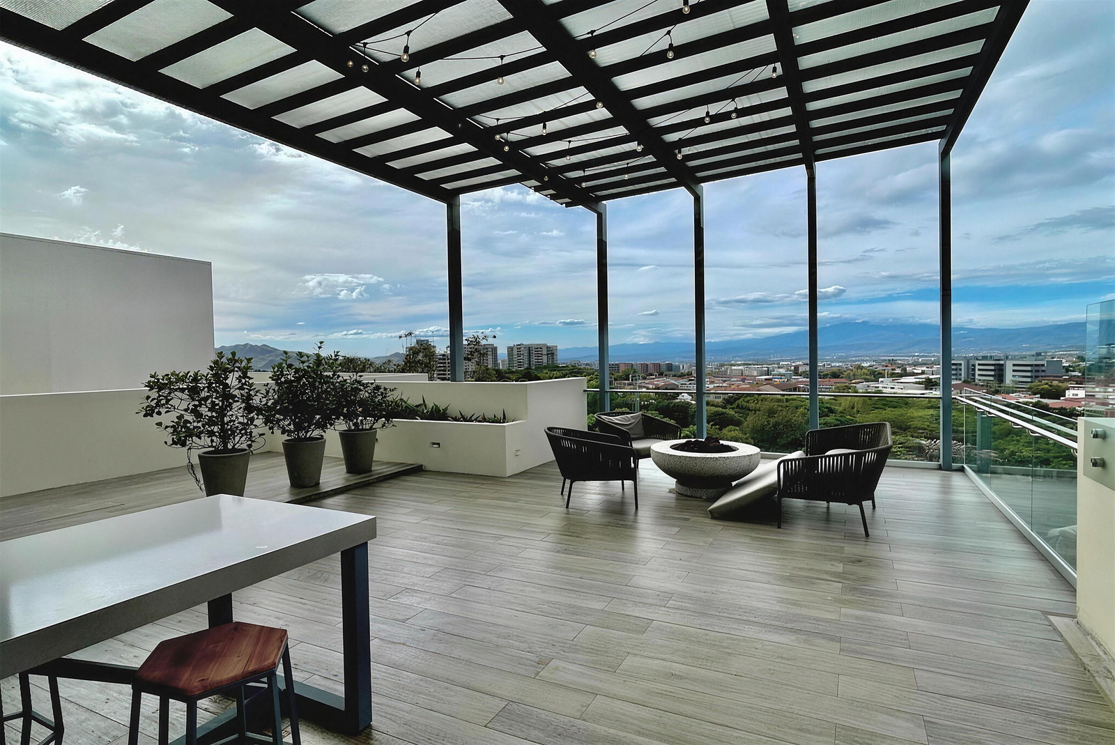 Penthouse Pisos 6 y 7 del Condominio Rooftop en San Rafael de Escazú en San Rafael, Escazú, Costa Rica