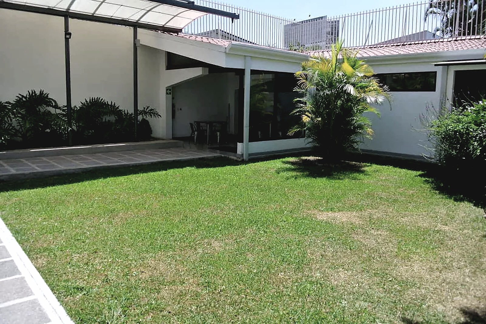 2 EDIFICIOS DE OFICINAS TOTALMENTE REMODELADOS Y EQUIPADOS, foto 27 de 47, Mata Redonda, San José, Costa Rica