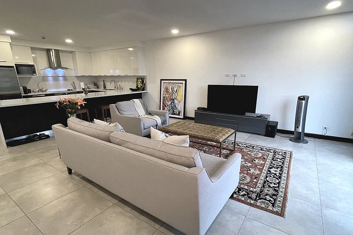 Apartamento en Condominio 2()3 Guachipelín, foto 3 de 17, San Rafael, Escazú, Costa Rica