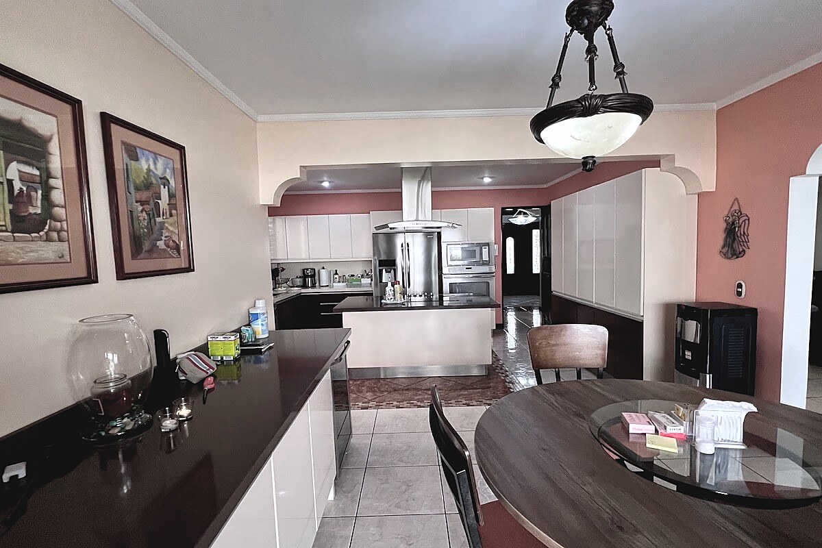 Two Story House in Barrio Los Colegios, Moravia, foto 14 of 30, San Vicente, Moravia, Costa Rica