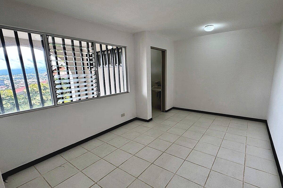 Casa de 3 Niveles Remodelada con Vista en Bello Horizonte de Escazú, foto 34 de 39, San Rafael, Escazú, Costa Rica