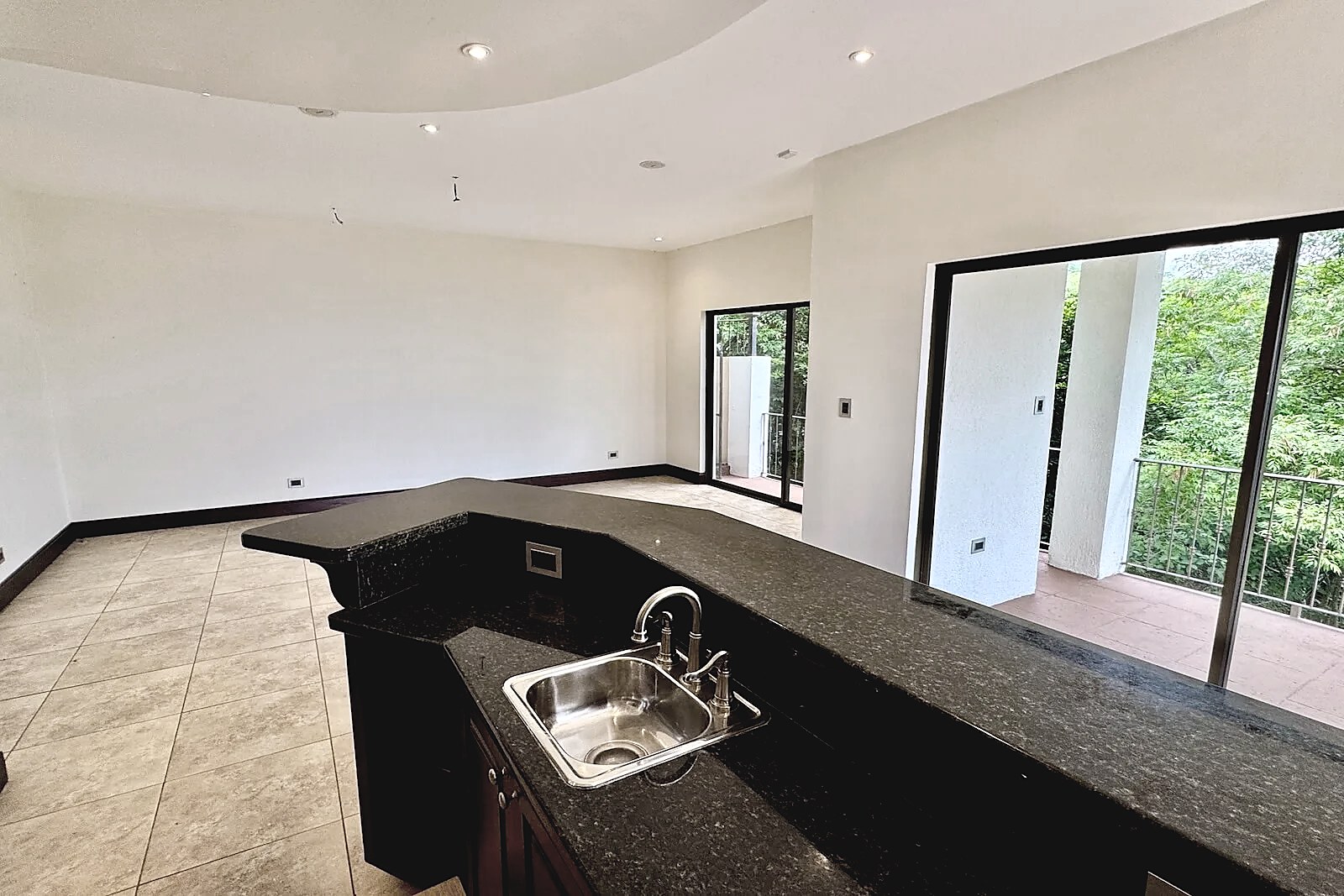 Four Level House with Great View in Los Bambues, Ciudad Colon, foto 13 of 48, Colon, Mora, Costa Rica