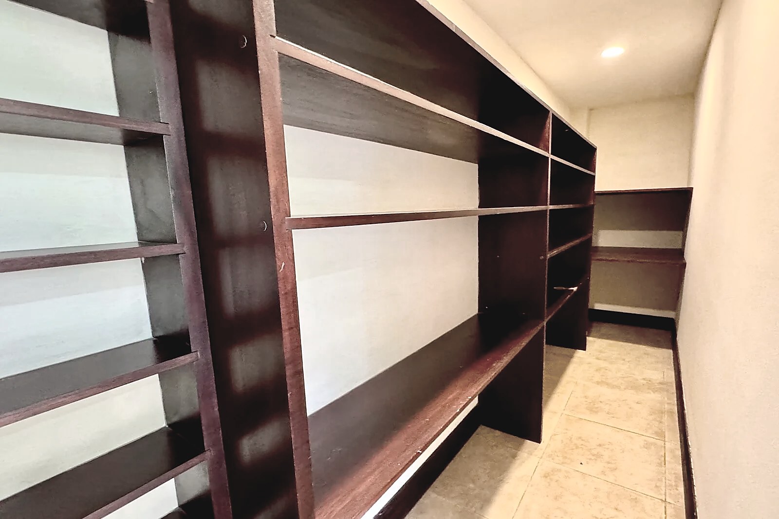 Four Level House with Great View in Los Bambues, Ciudad Colon, foto 17 of 48, Colon, Mora, Costa Rica