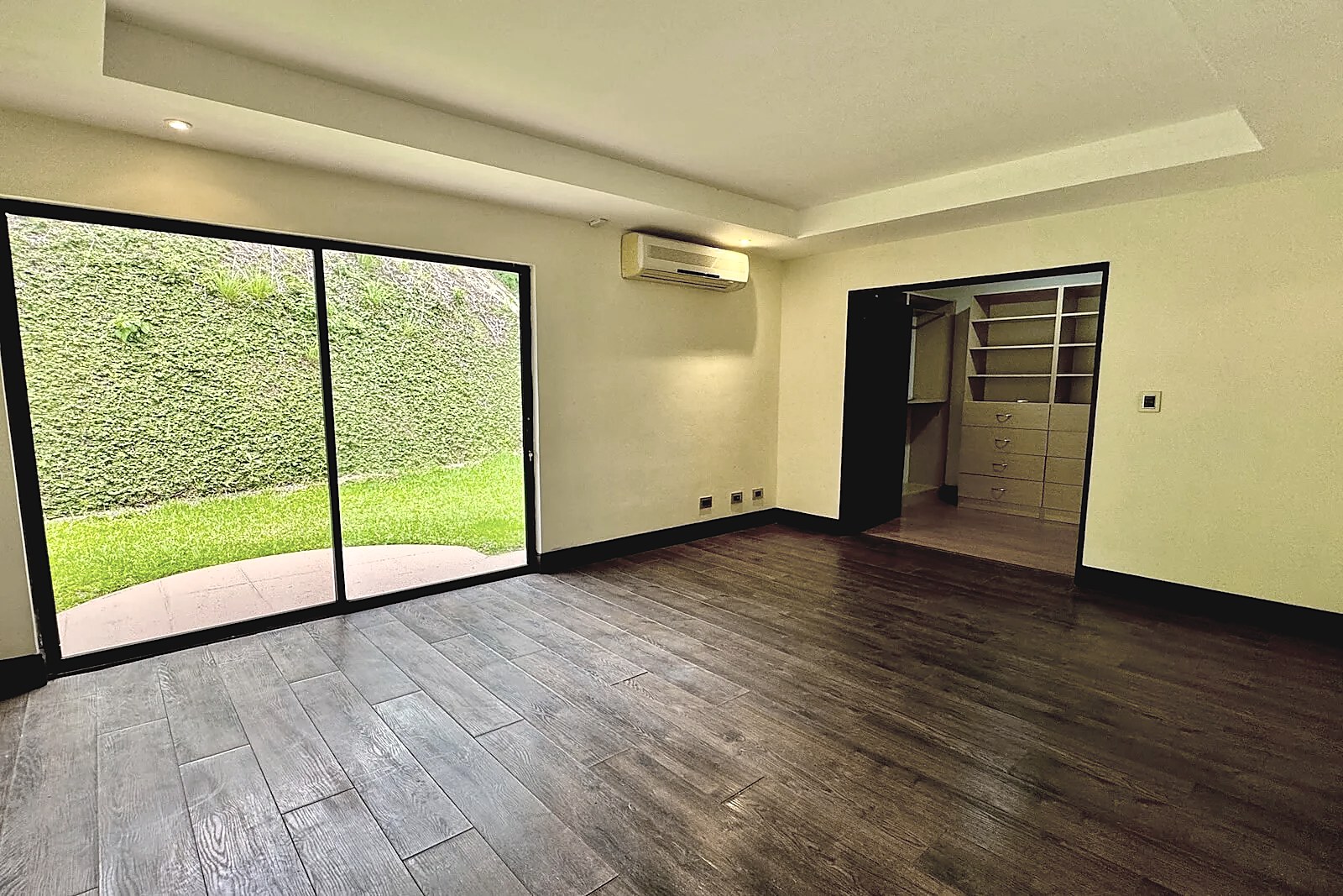Four Level House with Great View in Los Bambues, Ciudad Colon, foto 24 of 48, Colon, Mora, Costa Rica