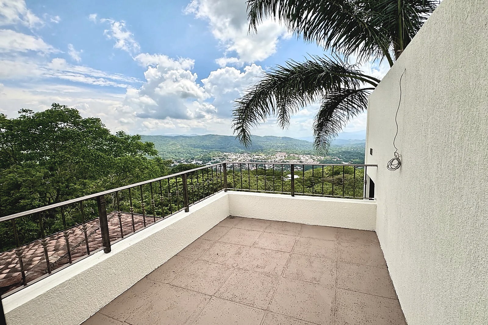 Four Level House with Great View in Los Bambues, Ciudad Colon, foto 38 of 48, Colon, Mora, Costa Rica
