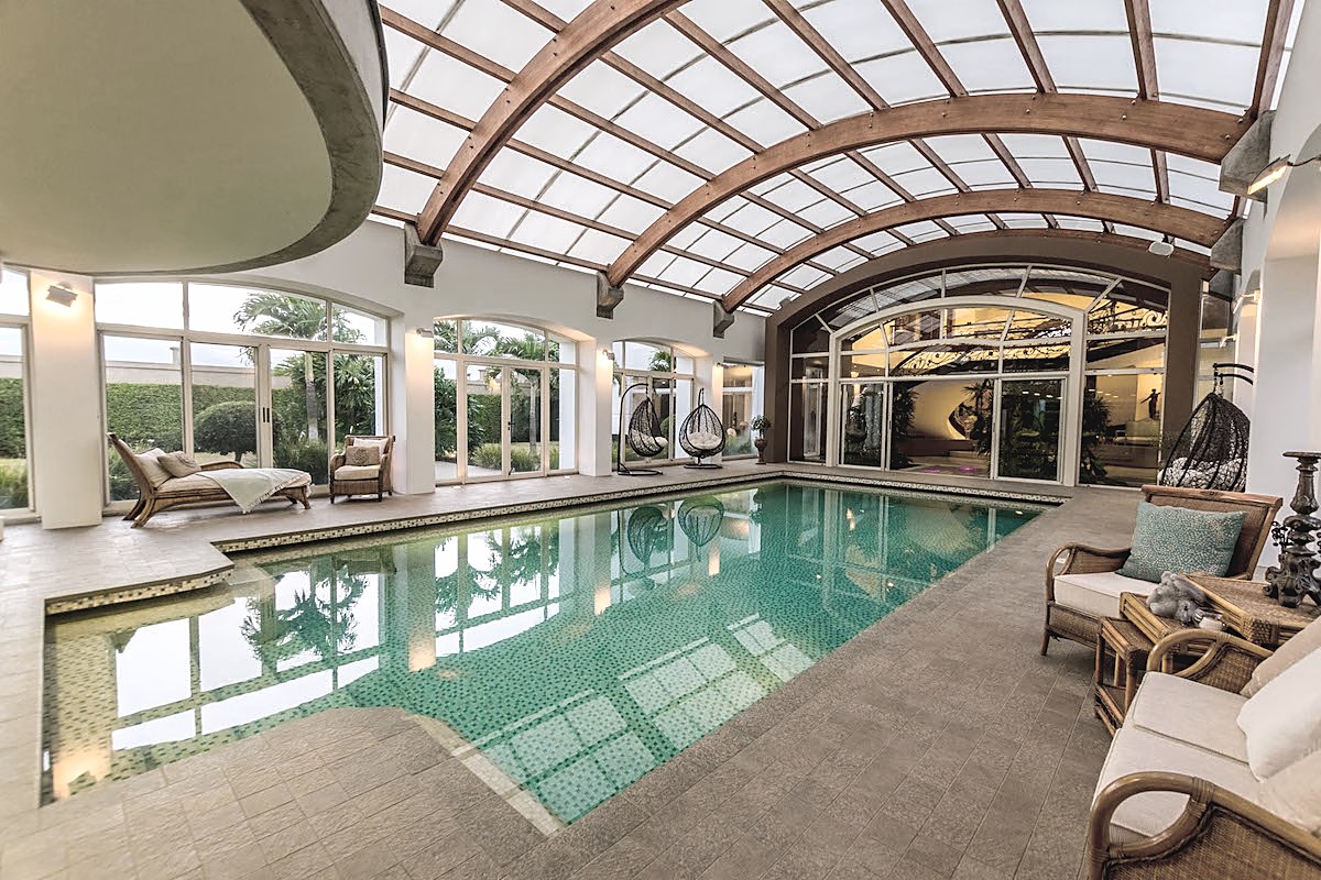 Extraordinaria Casa con Piscina Bajo Techo en Ciudad Cariari, foto 13 de 35, La Asunción, Belén, Costa Rica