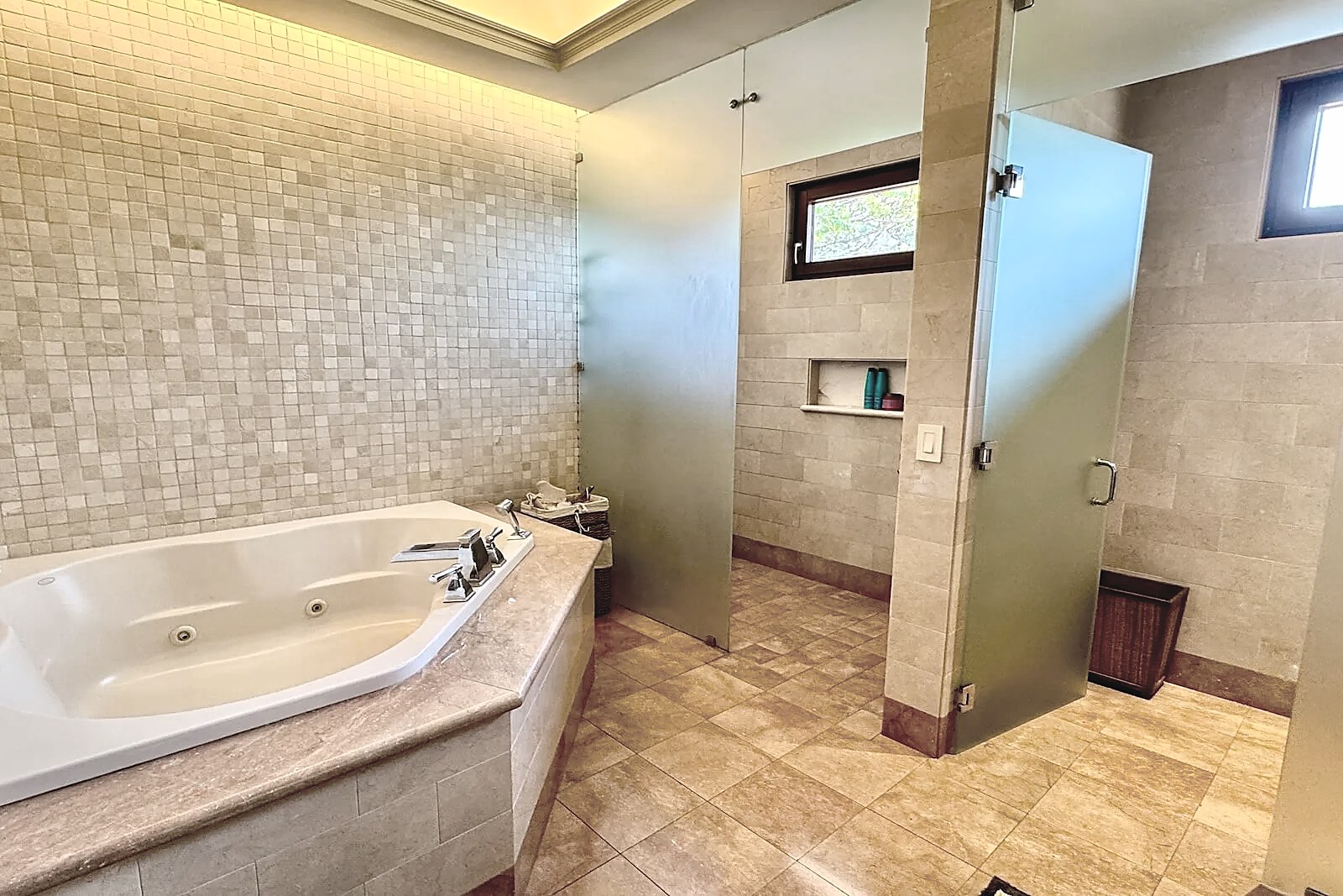 House with Pool in an Exclusive Santo Domingo Community, foto 18 of 48, Santo Tomas, Santo Domingo, Costa Rica