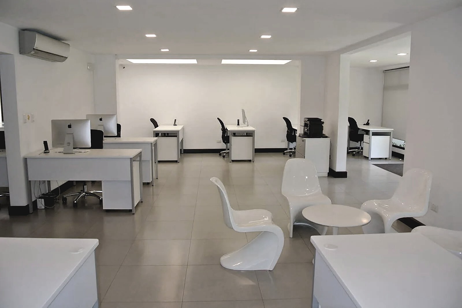 2 EDIFICIOS DE OFICINAS TOTALMENTE REMODELADOS Y EQUIPADOS, foto 29 de 47, Mata Redonda, San José, Costa Rica