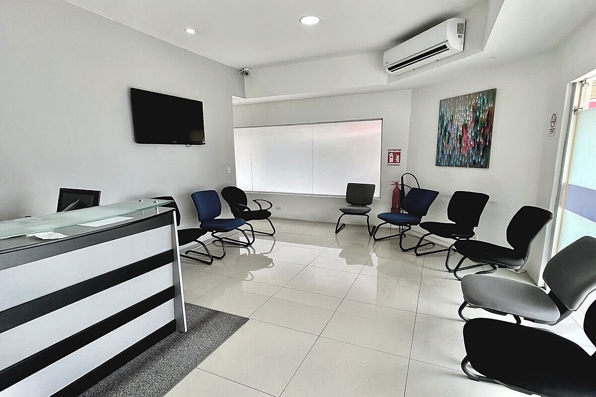 Office or Medical Suite in Centro Comercial El Cruce, foto 3 of 15, San Rafael, Escazu, Costa Rica