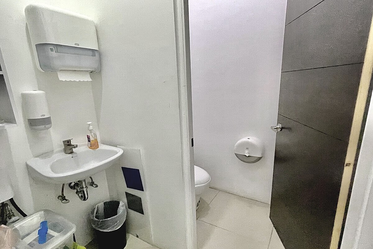 Office or Medical Suite in Centro Comercial El Cruce, foto 12 of 15, San Rafael, Escazu, Costa Rica